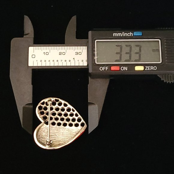 Lovely Red Enamel Silver Plate Heart Pin VTG Jewelry Brooch 6354 - Picture 4 of 11